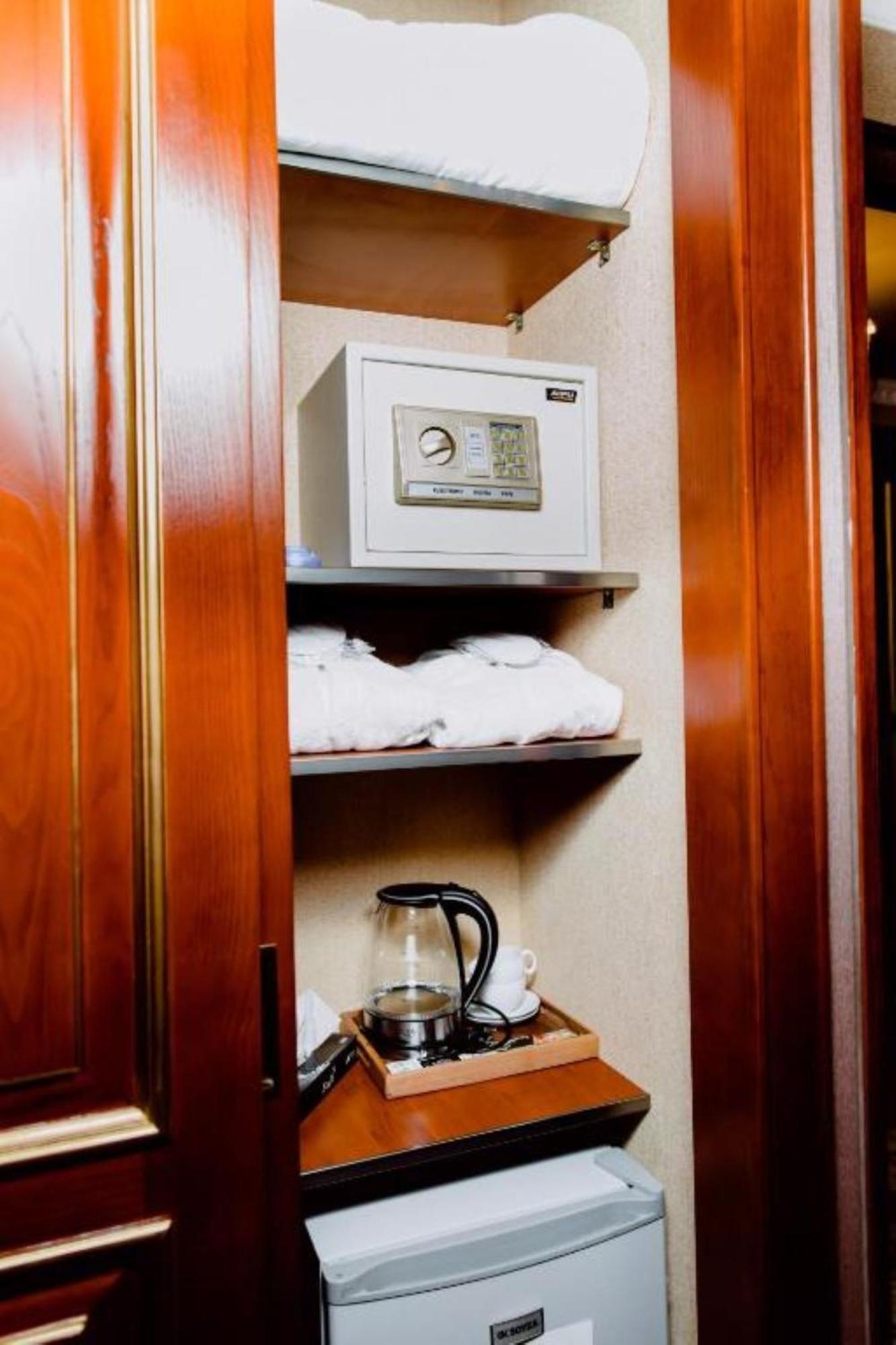 באקו Royal Antique Boutique Hotel מראה חיצוני תמונה